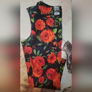 (NWT) New York & Company Blue Cropped Pants with Bright Red Floral Print
